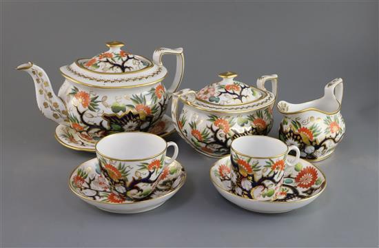A Newhall porcelain Imari tea and coffee set, c.1815-20, (37)